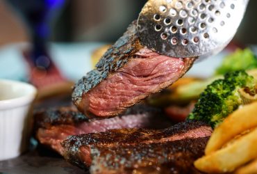 內湖美食｜維多麗亞酒店 la FESTA 義大利餐廳：高級牛排餐廳、義式開胃菜超乎預期好吃，約會慶祝來這裡就對了！@捷運劍南路美食