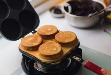 DIY甜點｜自製鬆餅車輪餅鯛魚燒、造型模具烤盤、日本珍珠金屬輕巧不沾，人人都可以輕鬆變大廚