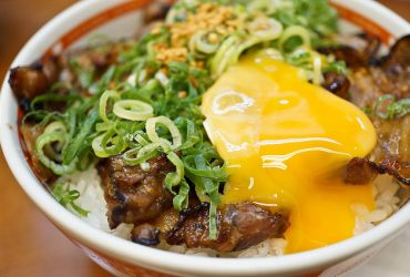 [日本|食記]東京散步 日本人最愛吃 到東京必吃的燒肉丼 – 東京チカラめし