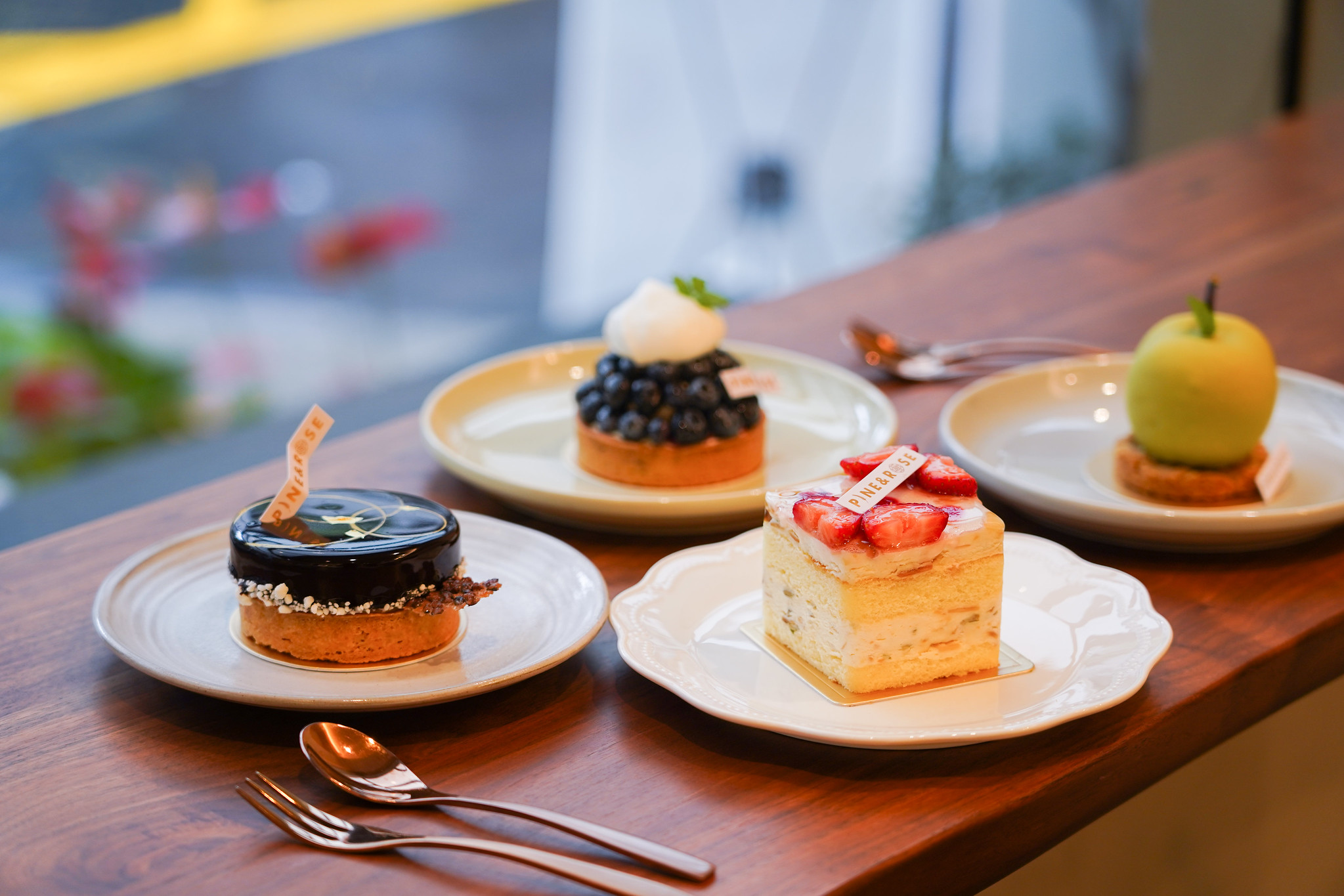東門甜點推薦｜PINE&ROSE：坐落在鬧中取靜的街區，享用純正日本道地甜點，這樣的東門下午茶相當愜意！